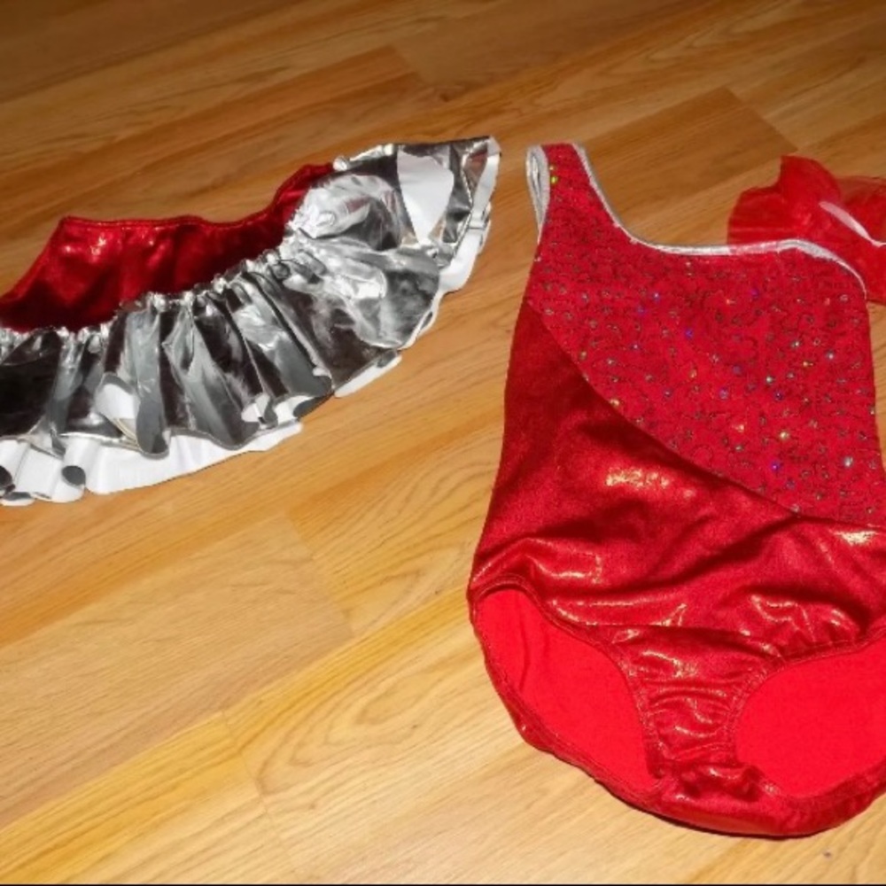 Child Size 6X-7 Cicci Red Metallic Silver Sequined Dance Leotard & Skirt EUC